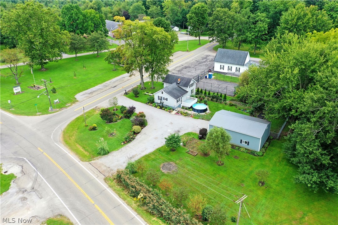 574 Braceville Robinson Road NW Newton Falls OH 44444