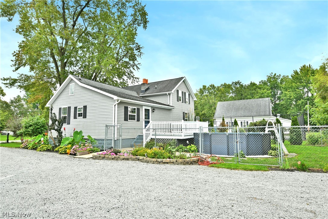 574 Braceville Robinson Road NW Newton Falls OH 44444