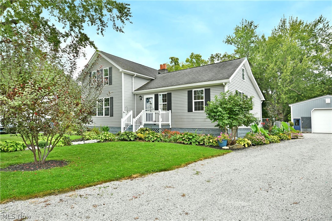 574 Braceville Robinson Road NW Newton Falls OH 44444