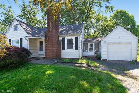 3726 Vernon Avenue NW Canton OH 44709