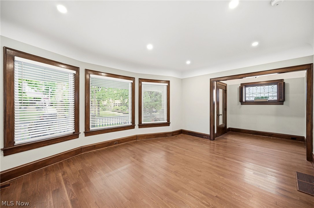 1459 Cohassett Avenue Lakewood OH 44107