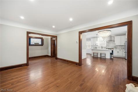 1459 Cohassett Avenue Lakewood OH 44107