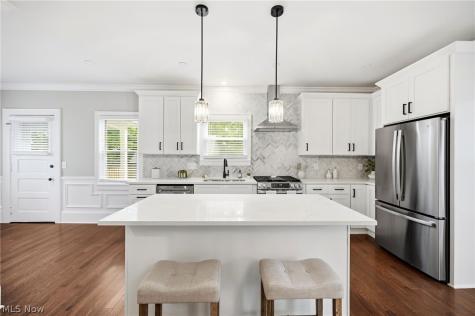 1459 Cohassett Avenue Lakewood OH 44107