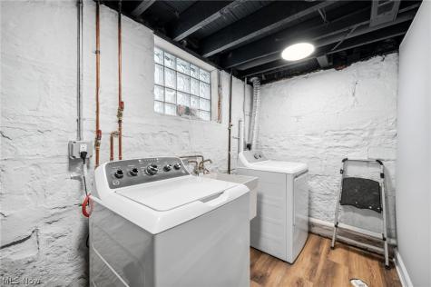 1459 Cohassett Avenue Lakewood OH 44107
