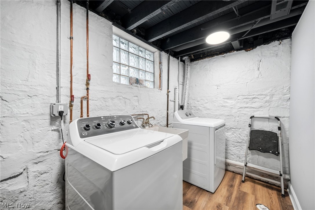 1459 Cohassett Avenue Lakewood OH 44107