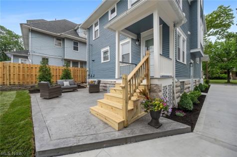 1459 Cohassett Avenue Lakewood OH 44107