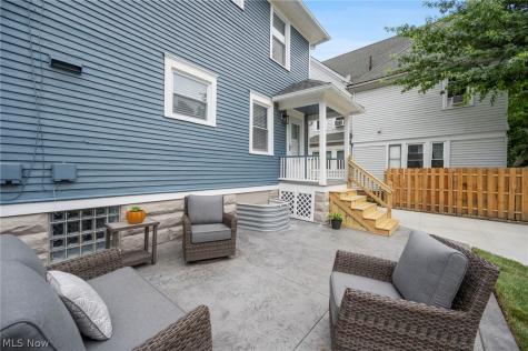 1459 Cohassett Avenue Lakewood OH 44107