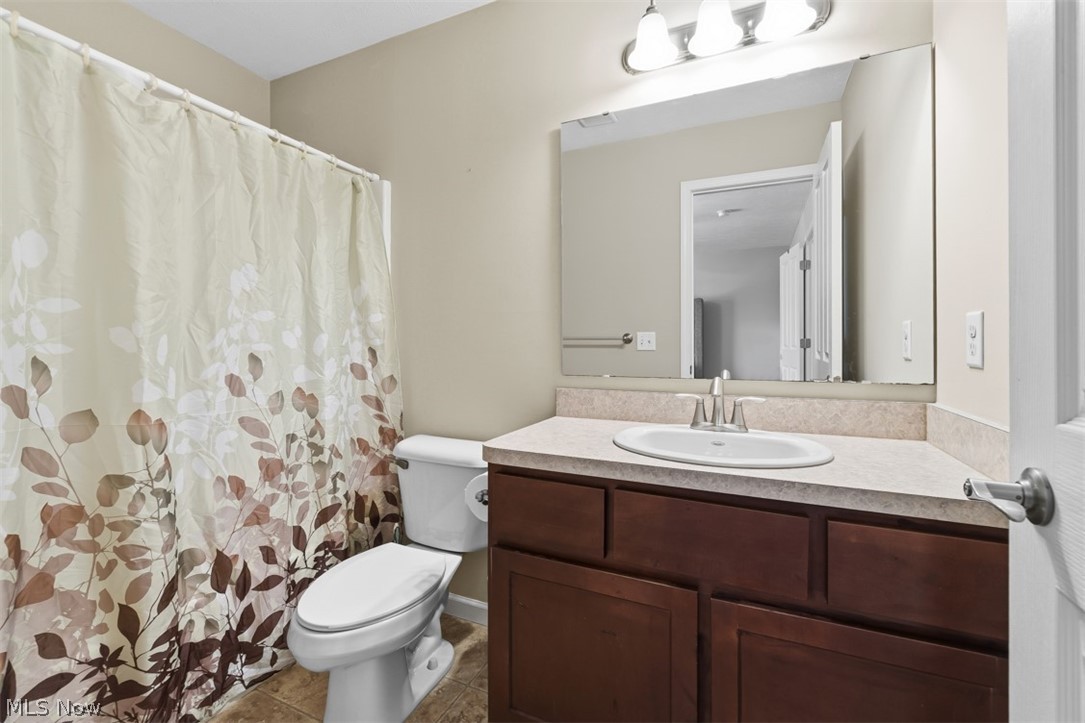 38190 Highgate Bluff Lane Willoughby OH 44094
