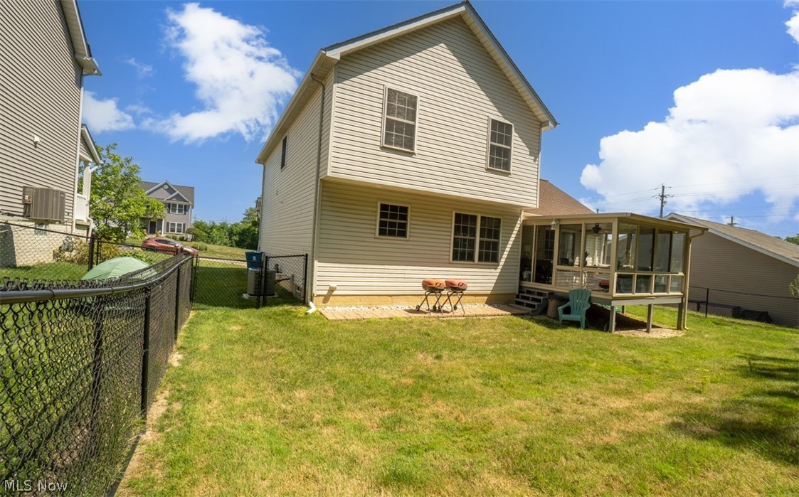 38190 Highgate Bluff Lane Willoughby OH 44094