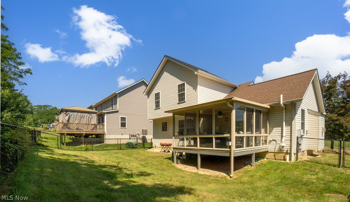 38190 Highgate Bluff Lane Willoughby OH 44094