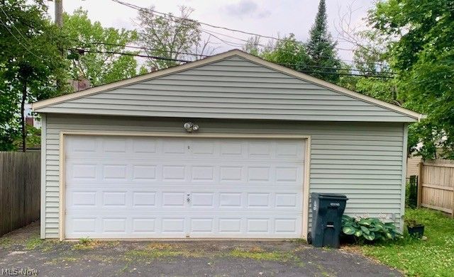 1012 Yellowstone Rd. Road Cleveland Heights OH 44121