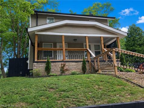 718 Easter Avenue Akron OH 44307