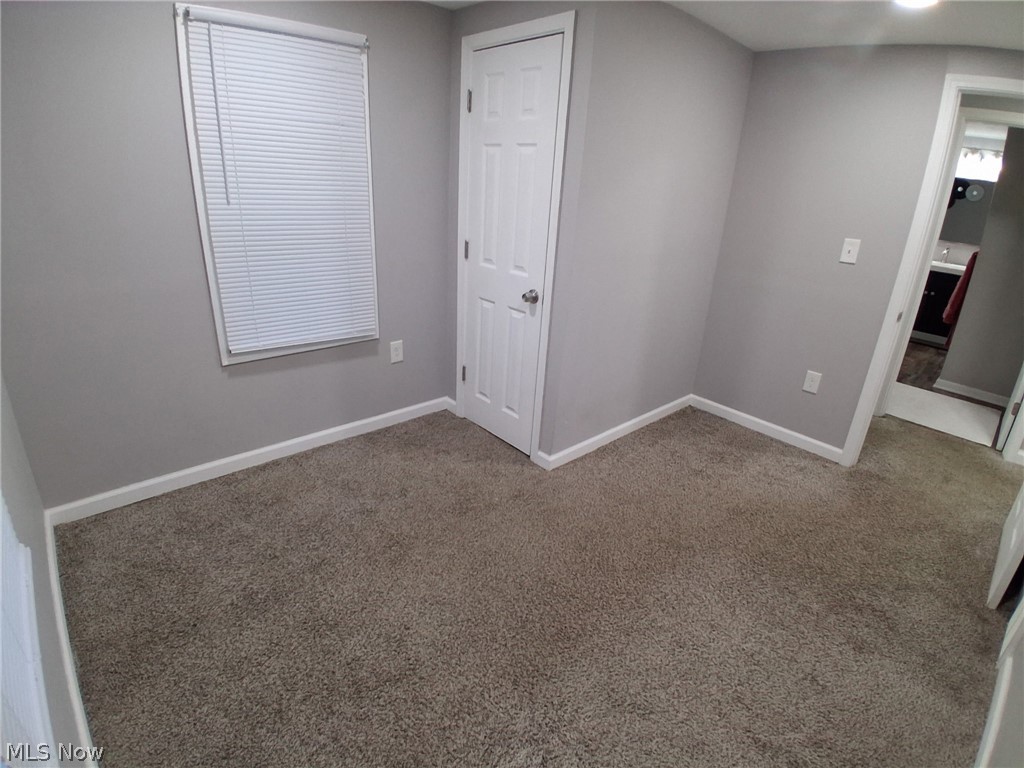 718 Easter Avenue Akron OH 44307