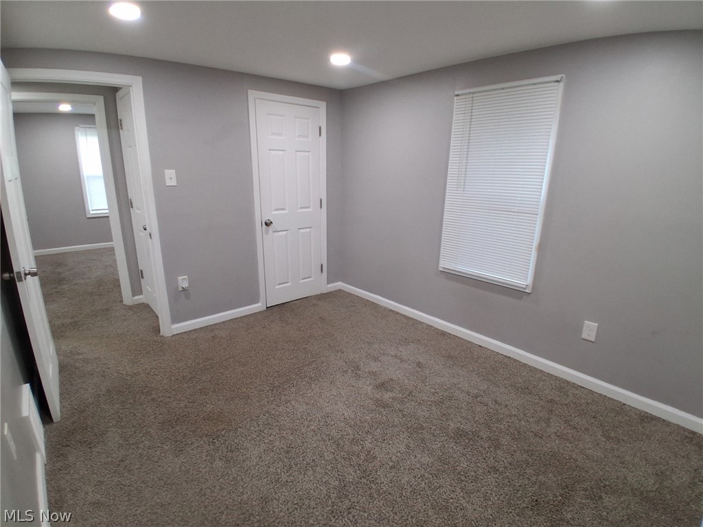 718 Easter Avenue Akron OH 44307
