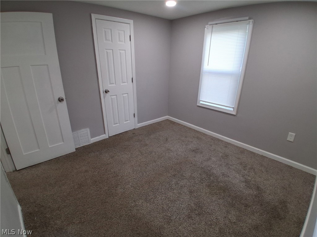 718 Easter Avenue Akron OH 44307