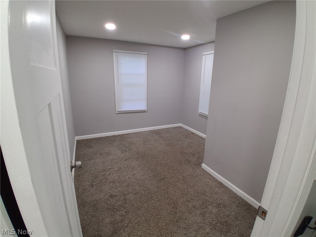 718 Easter Avenue Akron OH 44307