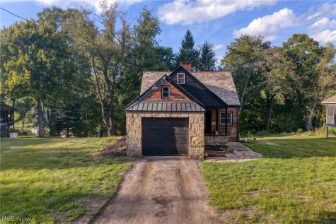146 Spruce Drive NW North Canton OH 44720
