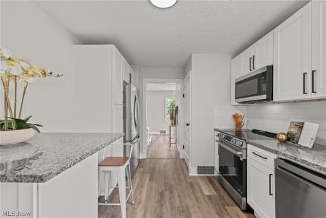 146 Spruce Drive NW North Canton OH 44720