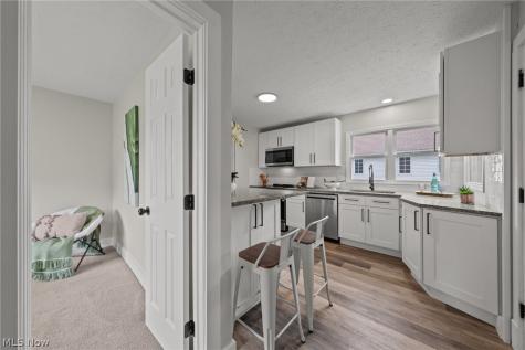146 Spruce Drive NW North Canton OH 44720