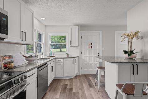 146 Spruce Drive NW North Canton OH 44720
