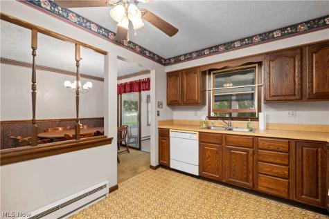 536 Fieldstone Drive Amherst OH 44001