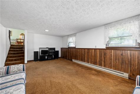 536 Fieldstone Drive Amherst OH 44001