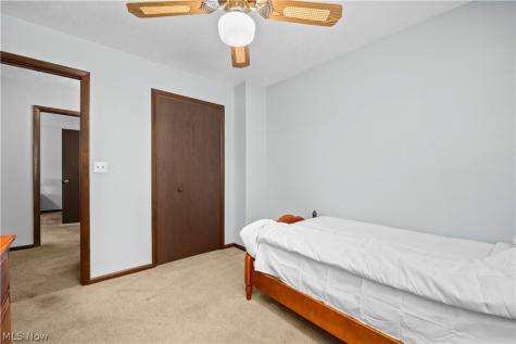 536 Fieldstone Drive Amherst OH 44001