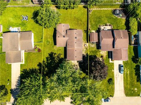 536 Fieldstone Drive Amherst OH 44001