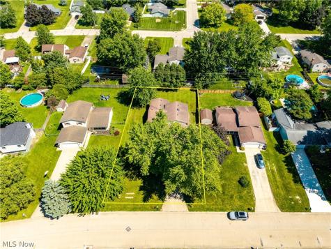 536 Fieldstone Drive Amherst OH 44001