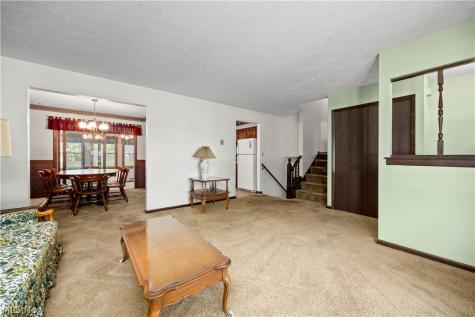 536 Fieldstone Drive Amherst OH 44001