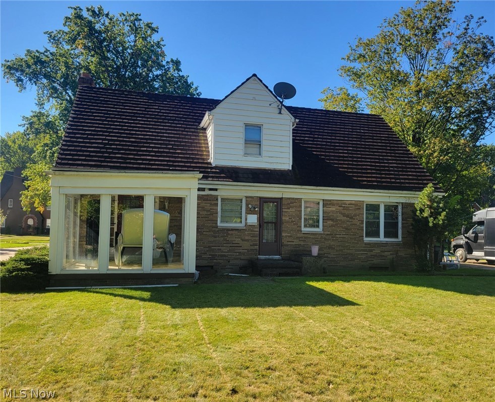 15609 Glynn Road East Cleveland OH 44112