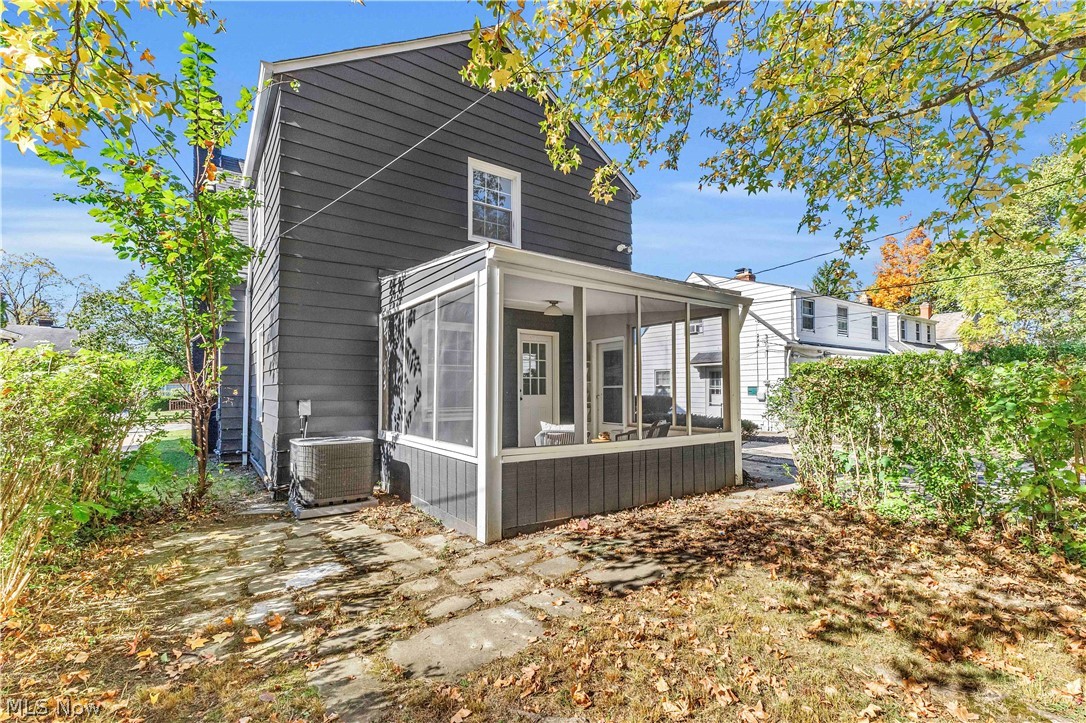 3455 Colton Road Shaker Heights OH 44122