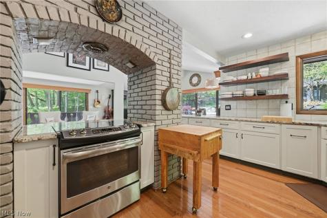 10625 Glen Forest Trail Brecksville OH 44141