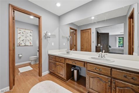 10625 Glen Forest Trail Brecksville OH 44141