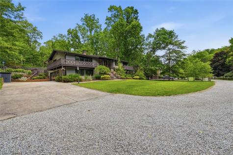 10625 Glen Forest Trail Brecksville OH 44141