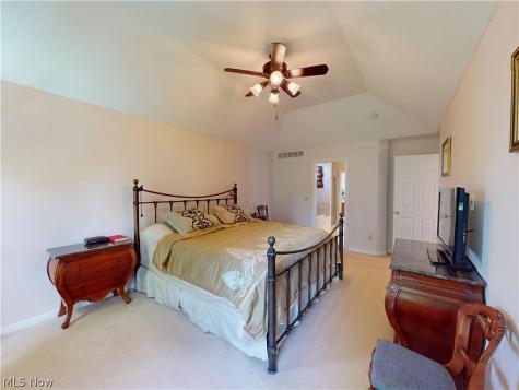 56 Wellesly Boulevard Painesville OH 44077