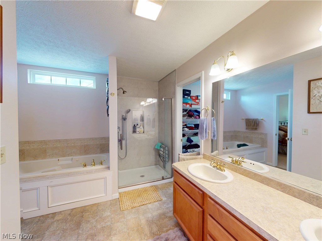 56 Wellesly Boulevard Painesville OH 44077