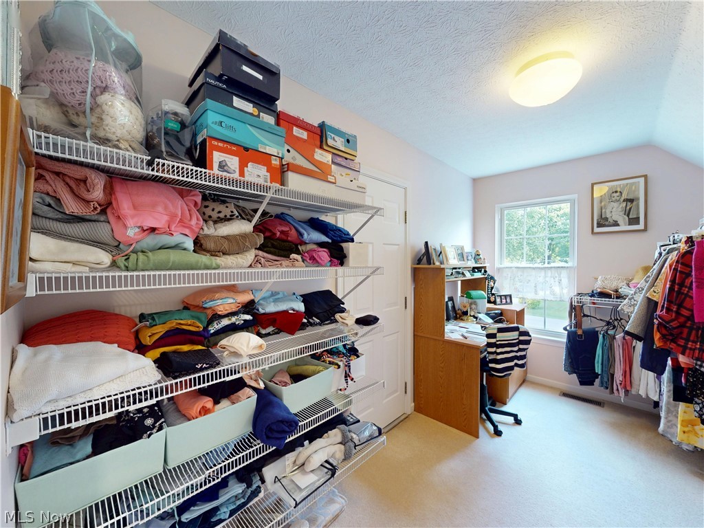 56 Wellesly Boulevard Painesville OH 44077