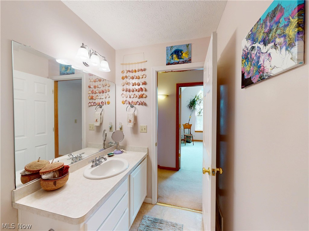 56 Wellesly Boulevard Painesville OH 44077