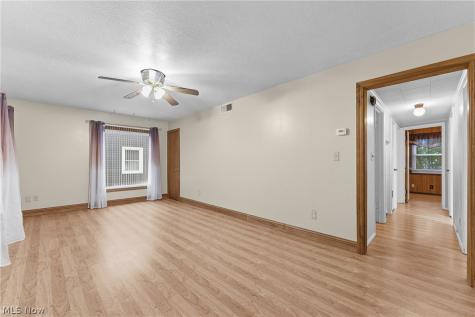 485 Grosvenor Avenue NW Massillon OH 44647