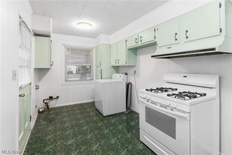 485 Grosvenor Avenue NW Massillon OH 44647
