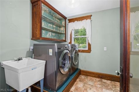 6228 Avon Lake Road Spencer OH 44275