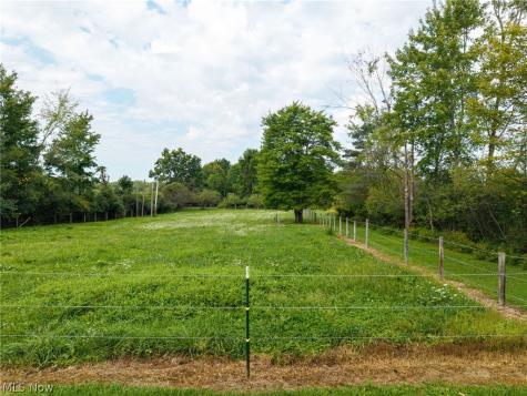6228 Avon Lake Road Spencer OH 44275