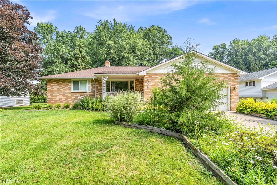 5805 Williamsburg Drive Highland Heights OH 44143