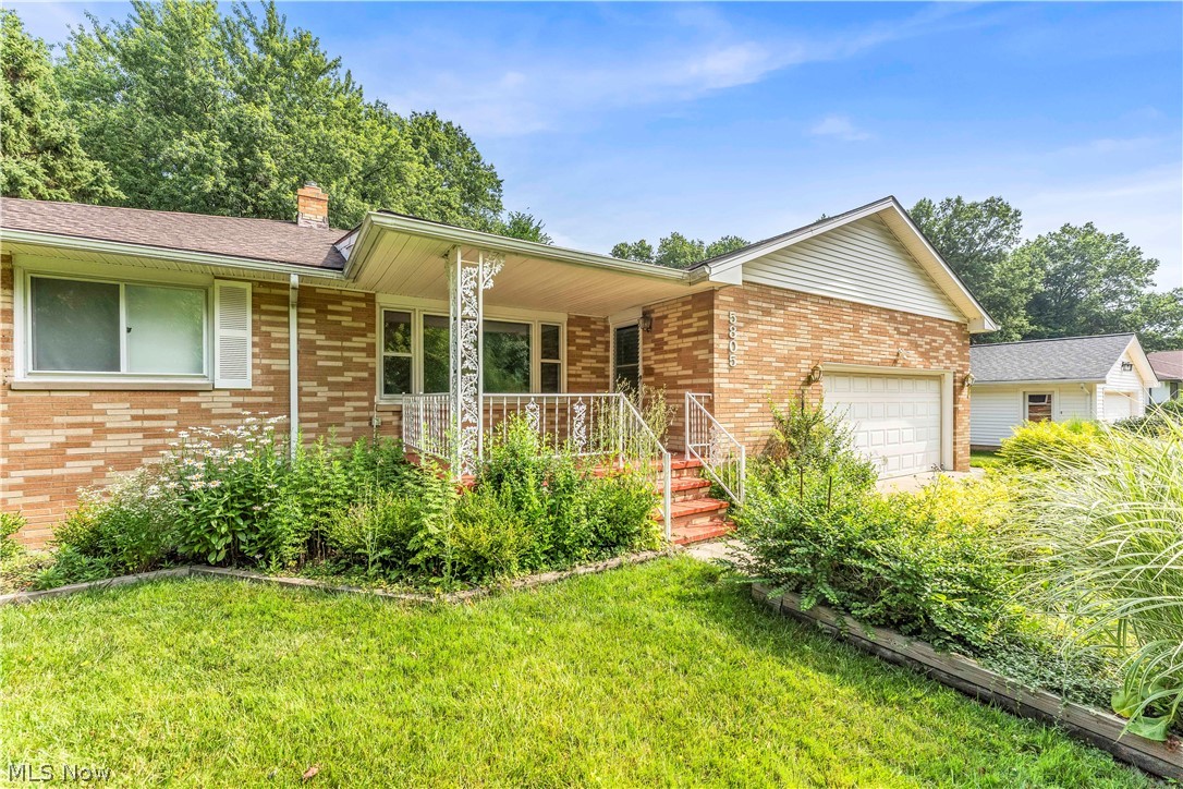 5805 Williamsburg Drive Highland Heights OH 44143