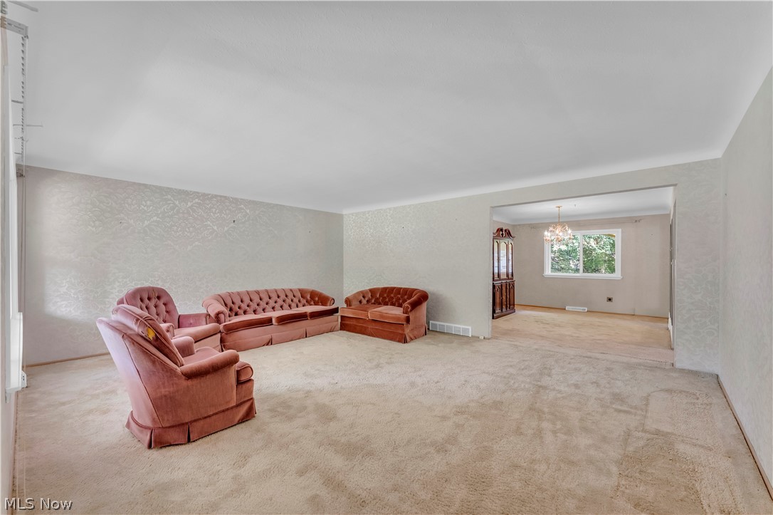 5805 Williamsburg Drive Highland Heights OH 44143