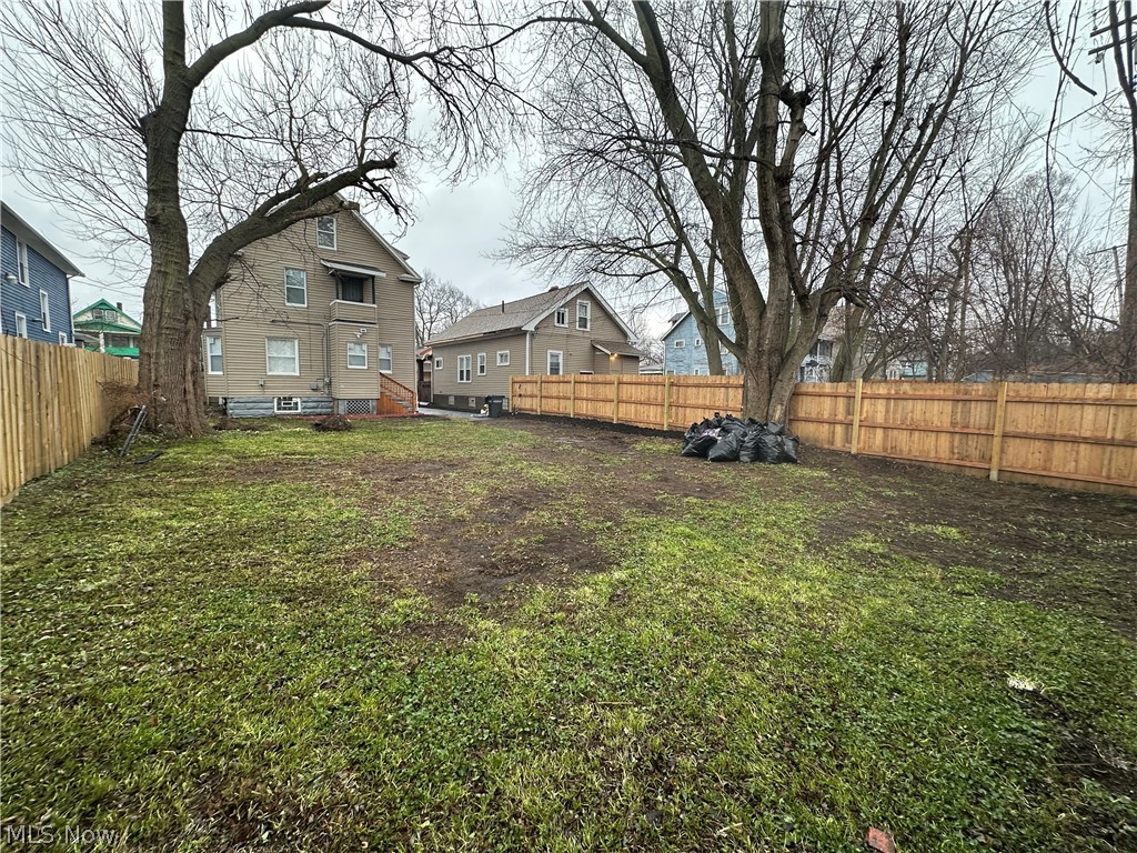 1442 E 133rd Street East Cleveland OH 44112