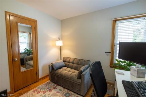 1382 Elmwood Avenue SW North Canton OH 44720