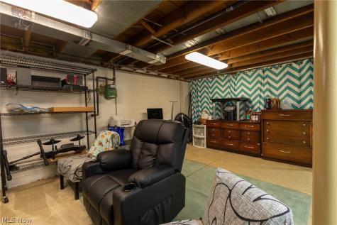 1382 Elmwood Avenue SW North Canton OH 44720