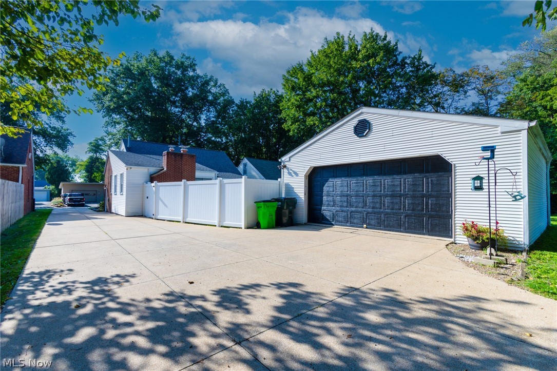 1382 Elmwood Avenue SW North Canton OH 44720
